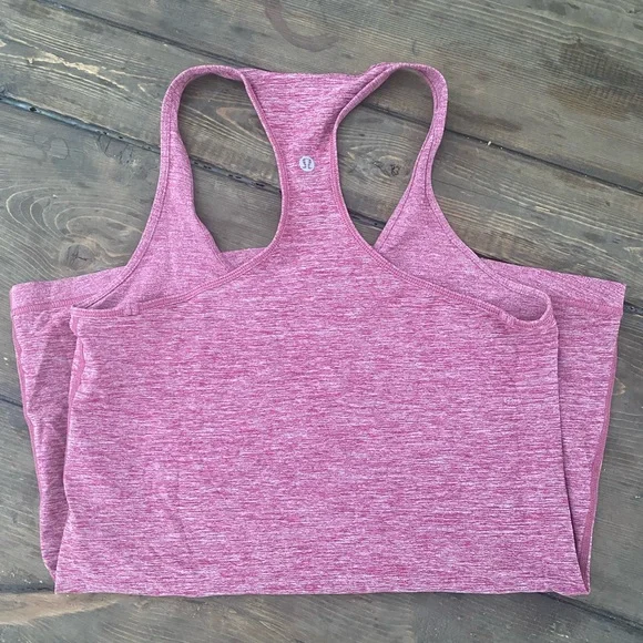 Lululemon Racerback Size 8 - Picture 2 of 2